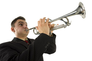 blow-own-trumpet
